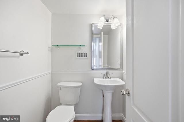 5113 KNAPP PL, Alexandria, VA 22304