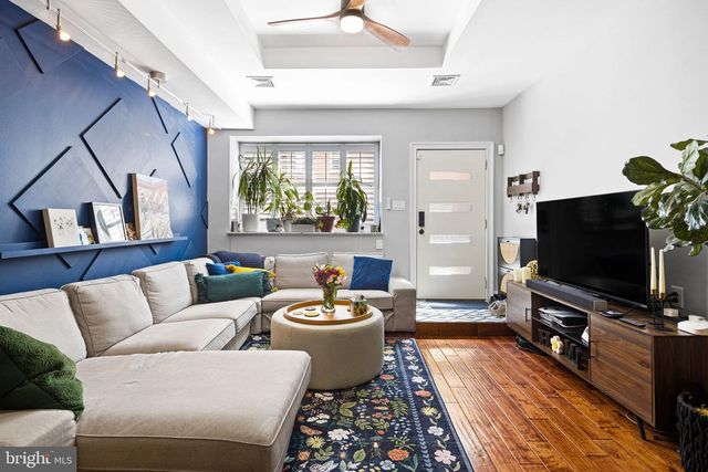 806 S 8TH, Philadelphia, PA 19147