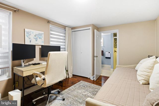 806 S 8TH, Philadelphia, PA 19147