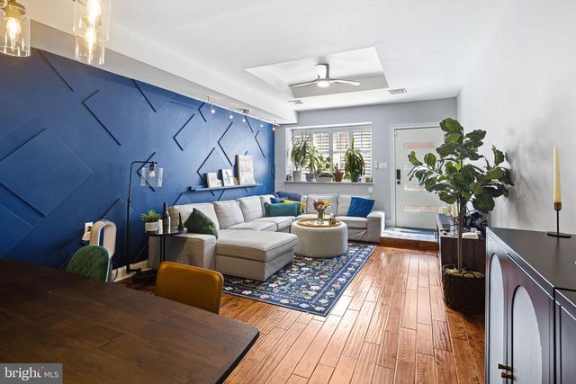 806 S 8TH, Philadelphia, PA 19147