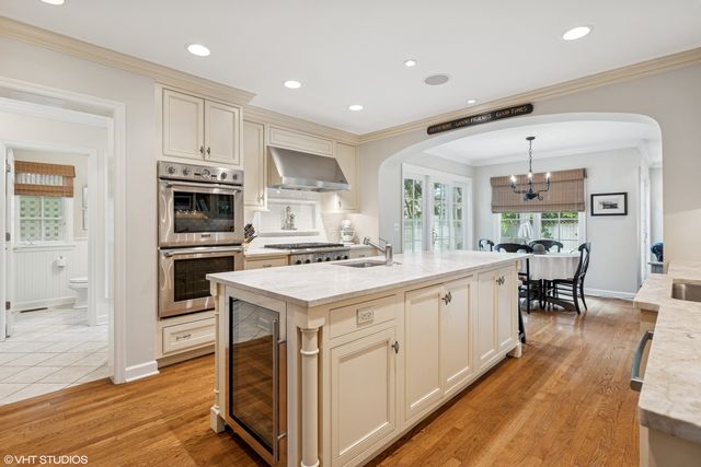 1215 16th Street, Wilmette, IL 60091