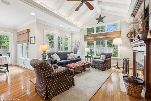 1215 16th Street, Wilmette, IL 60091