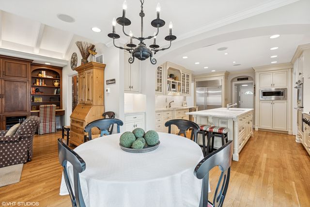 1215 16th Street, Wilmette, IL 60091