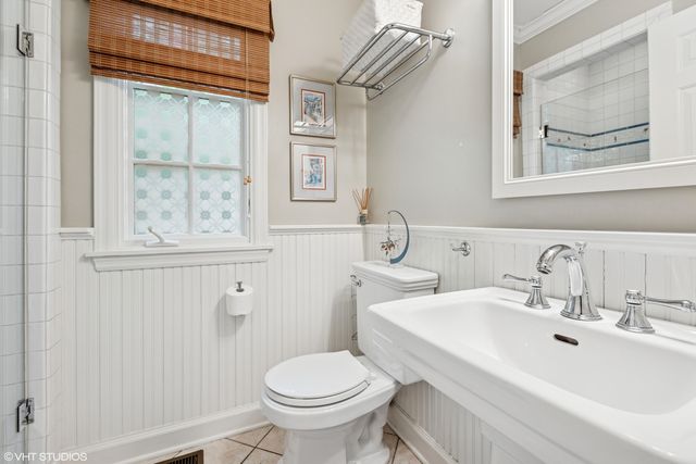 1215 16th Street, Wilmette, IL 60091