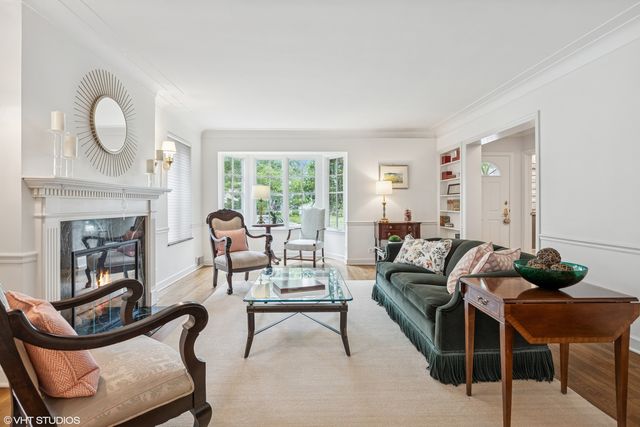 1215 16th Street, Wilmette, IL 60091