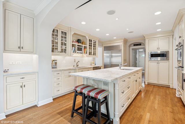 1215 16th Street, Wilmette, IL 60091