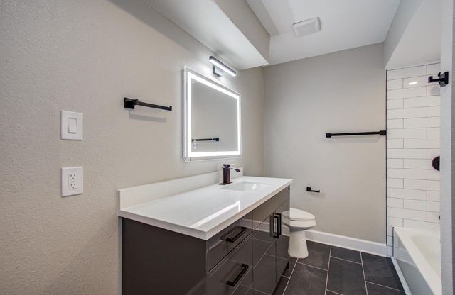 15619 Winding Moss Drive, Houston, TX 77068