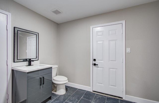 15619 Winding Moss Drive, Houston, TX 77068