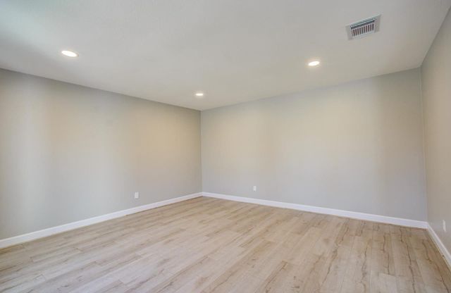 15619 Winding Moss Drive, Houston, TX 77068