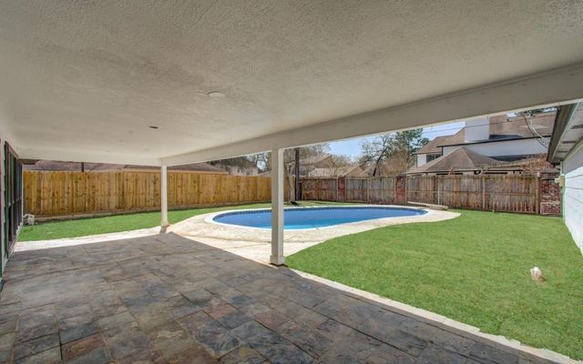 15619 Winding Moss Drive, Houston, TX 77068