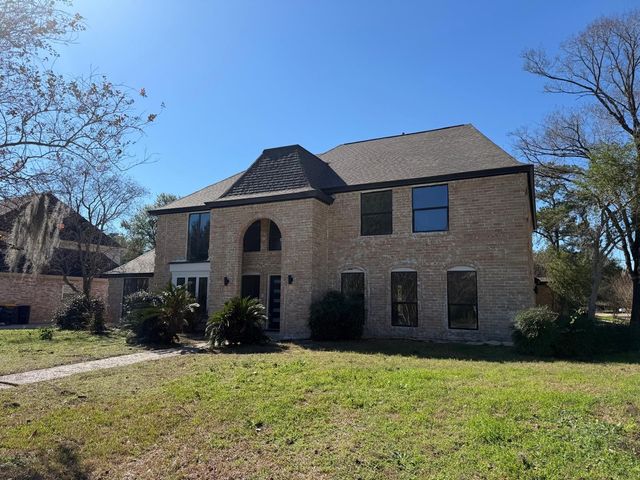 15619 Winding Moss Drive, Houston, TX 77068