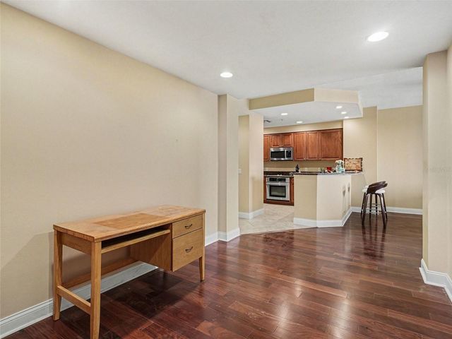 611 RIVIERA DUNES WAY 102, Palmetto, FL 34221