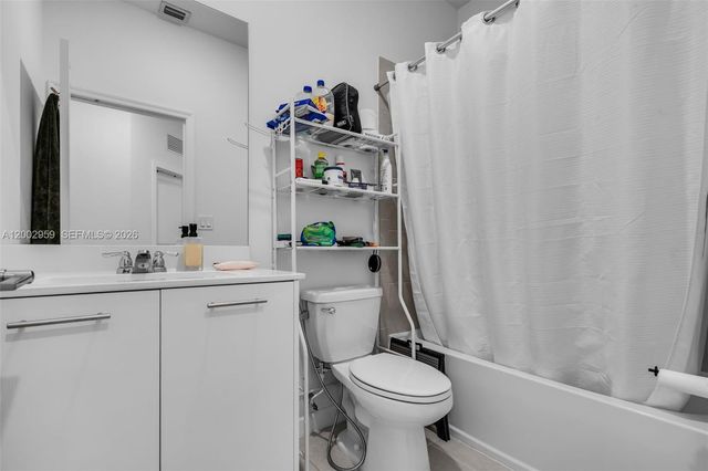 12586 NW 22nd Pl, Miami, FL 33167