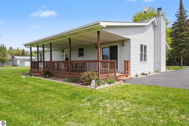 437 4th Street, Lupton, MI 48635