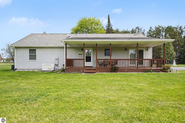 437 4th Street, Lupton, MI 48635