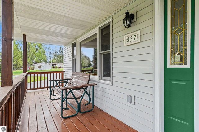 437 4th Street, Lupton, MI 48635