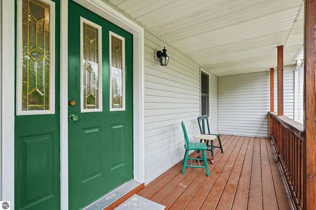 437 4th Street, Lupton, MI 48635