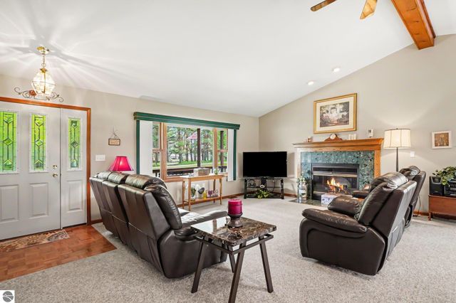 437 4th Street, Lupton, MI 48635