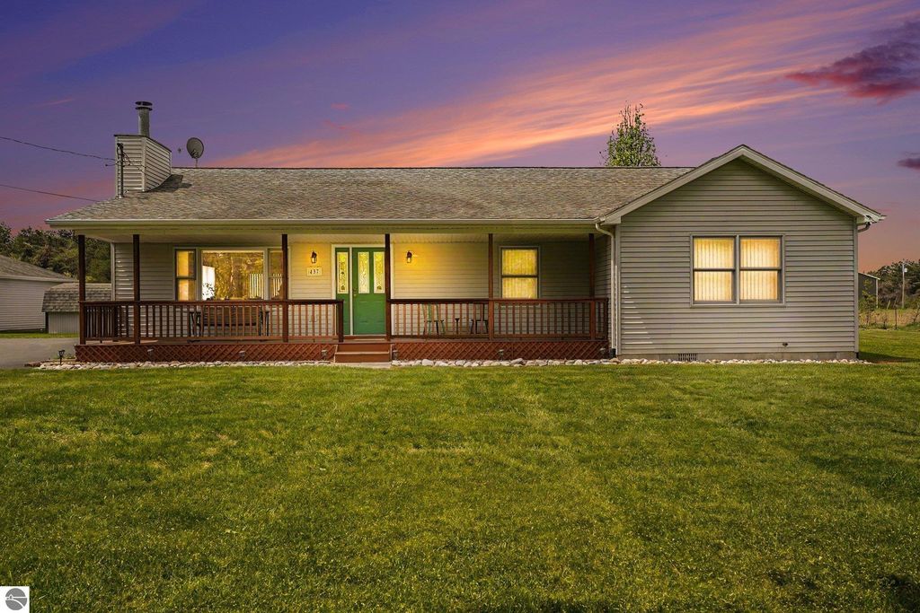 437 4th Street, Lupton, MI 48635