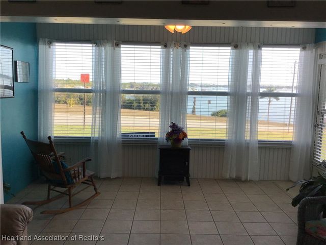 400 Lake Clay Drive S, Lake Placid, FL 33852