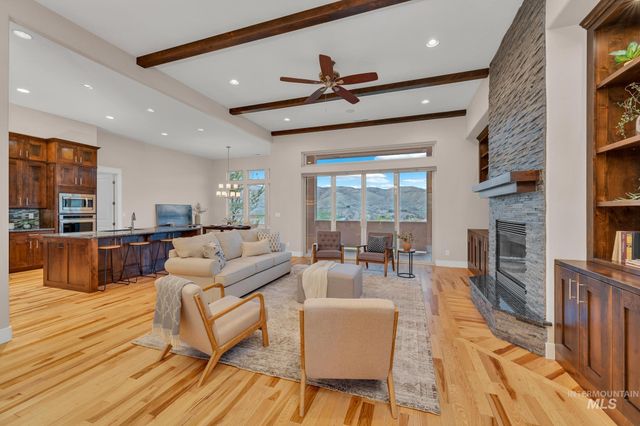 2272 W Winter Camp Dr., Boise, ID 83703