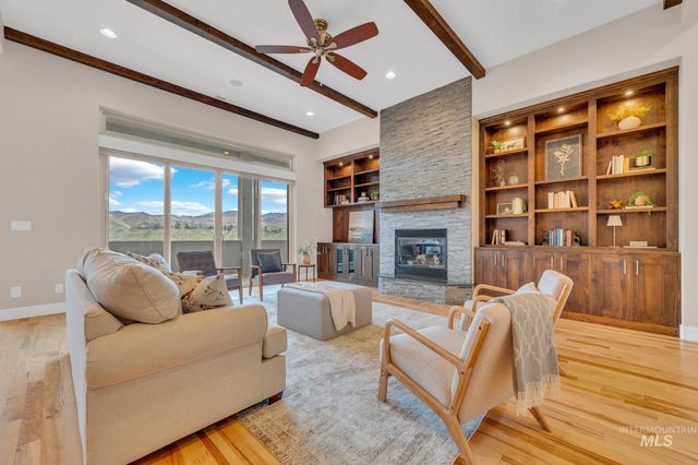 2272 W Winter Camp Dr., Boise, ID 83703
