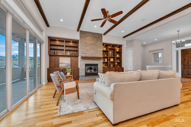 2272 W Winter Camp Dr., Boise, ID 83703
