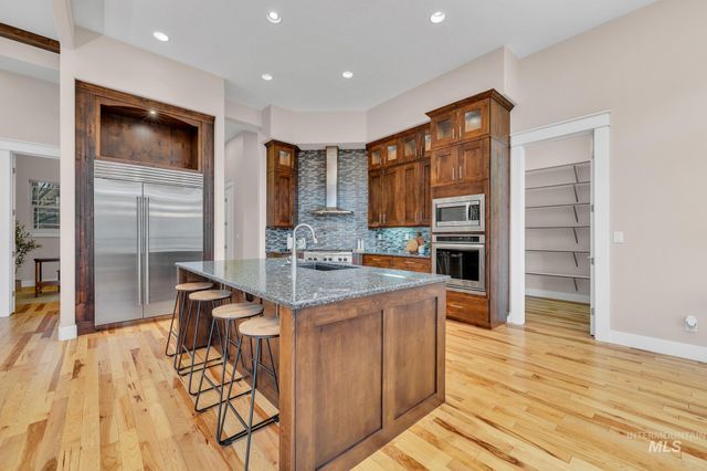 2272 W Winter Camp Dr., Boise, ID 83703