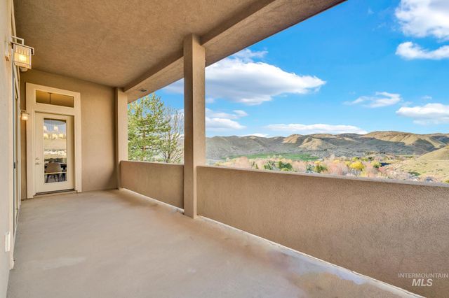 2272 W Winter Camp Dr., Boise, ID 83703