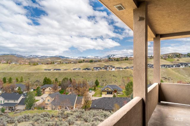 2272 W Winter Camp Dr., Boise, ID 83703