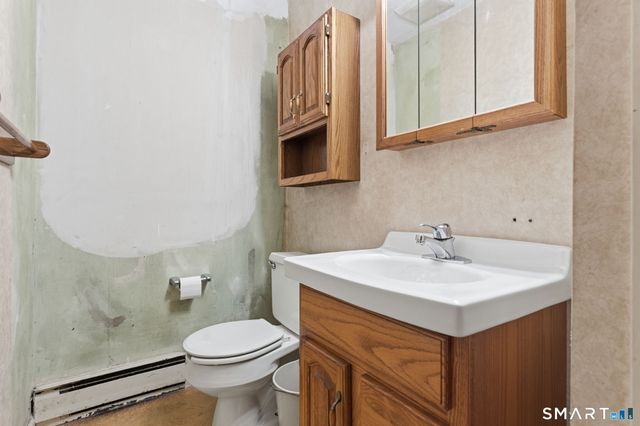 34 Carriage Hill Drive, Newington, CT 06111