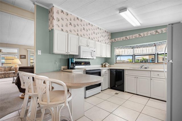 6162 REDWING AVENUE, Englewood, FL 34224