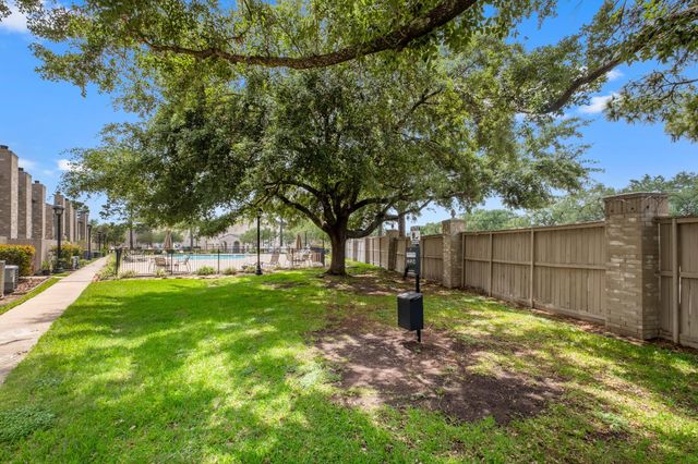 3124 Holly Hall Street 3124, Houston, TX 77054