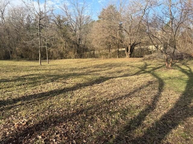 223 N Utah Avenue, West Plains, MO 65775