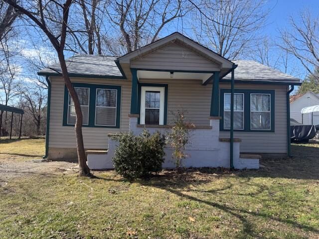 223 N Utah Avenue, West Plains, MO 65775