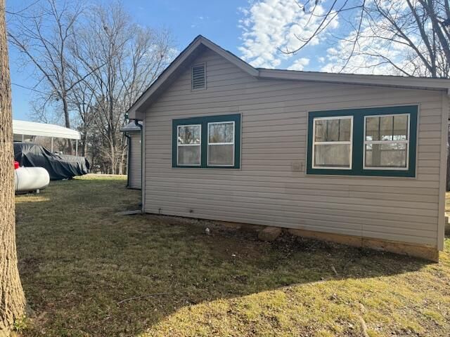 223 N Utah Avenue, West Plains, MO 65775