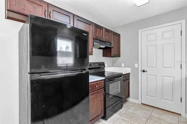 7 LOCUST LOOP CIRCLE, Ocala, FL 34472