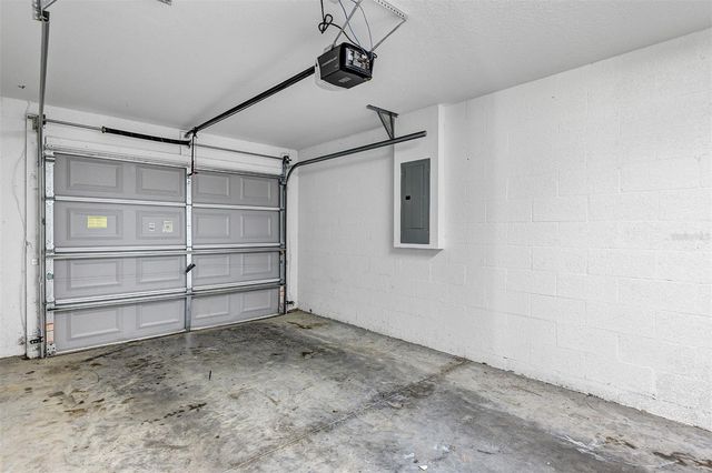 7 LOCUST LOOP CIRCLE, Ocala, FL 34472