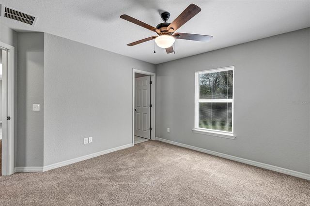 7 LOCUST LOOP CIRCLE, Ocala, FL 34472