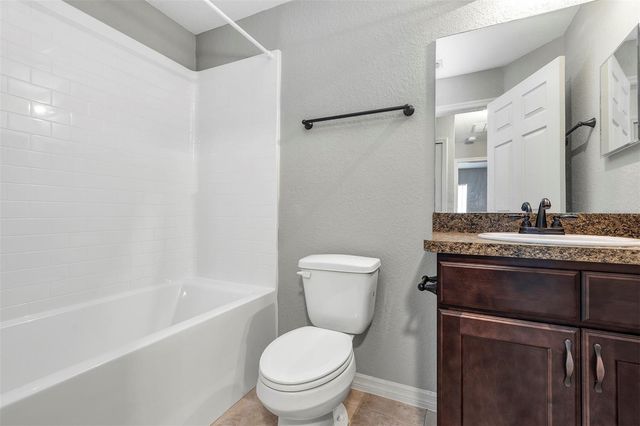 7 LOCUST LOOP CIRCLE, Ocala, FL 34472