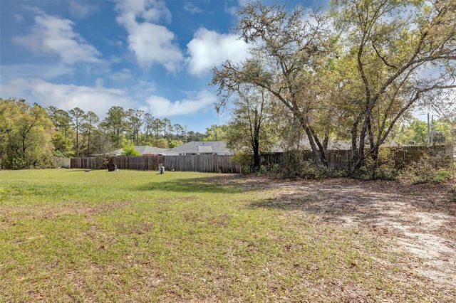 7 LOCUST LOOP CIRCLE, Ocala, FL 34472