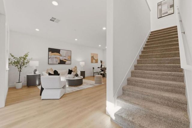 1065 Darwin Terrace 3, Sunnyvale, CA 94085