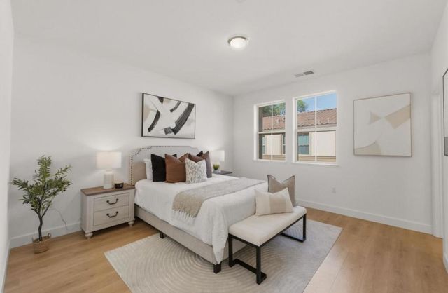 1065 Darwin Terrace 3, Sunnyvale, CA 94085