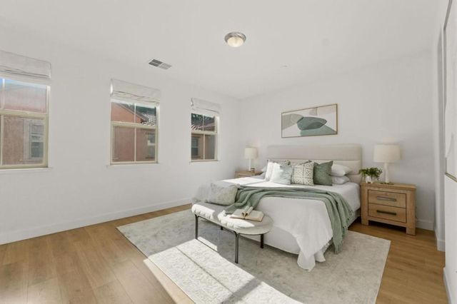 1065 Darwin Terrace 3, Sunnyvale, CA 94085