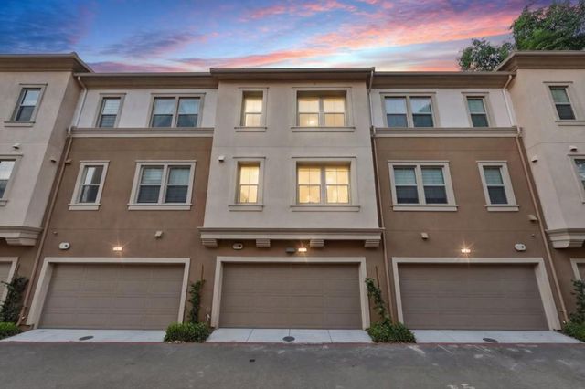 1065 Darwin Terrace 3, Sunnyvale, CA 94085