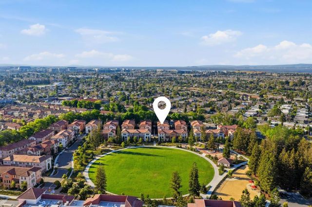 1065 Darwin Terrace 3, Sunnyvale, CA 94085