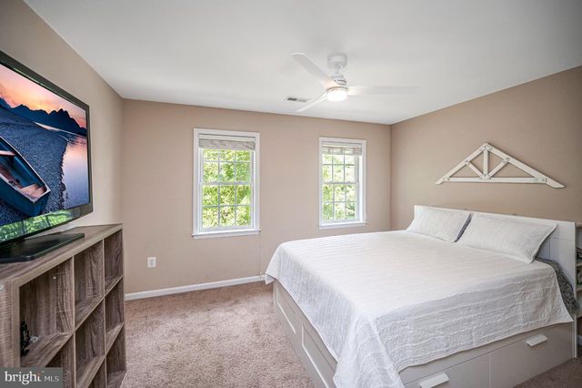 2814 ANGELA CT, Fredericksburg, VA 22408