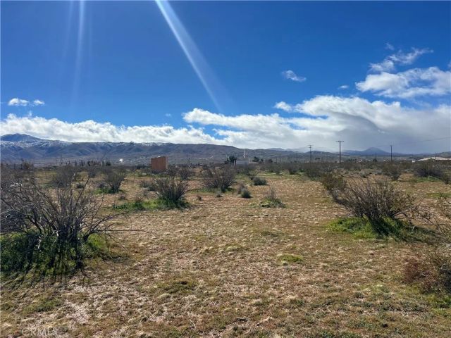 25733 Lancelet, Apple Valley, CA 92307