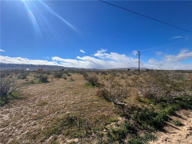 25733 Lancelet, Apple Valley, CA 92307