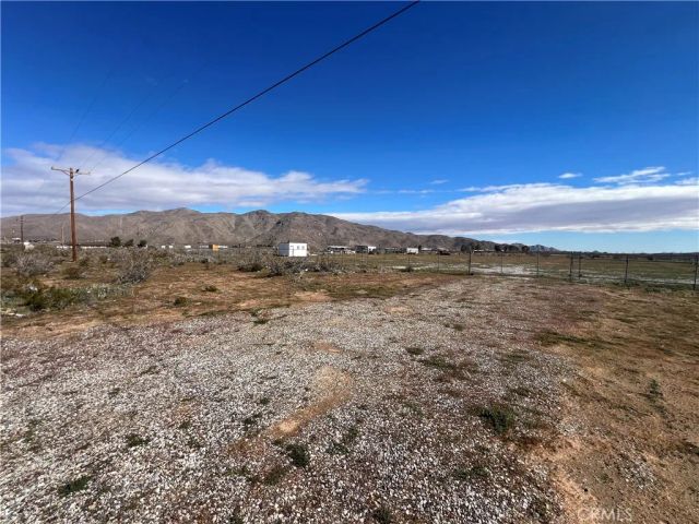25733 Lancelet, Apple Valley, CA 92307